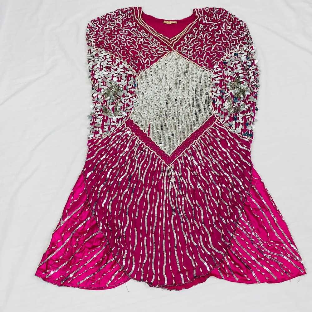 VINTAGE WOMEN BEADED SEQUIN PINK & SILVER DRESS Q… - image 1