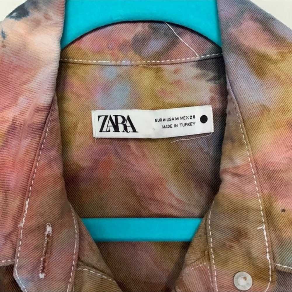 Zara button down tie dye denim midi dres - image 10