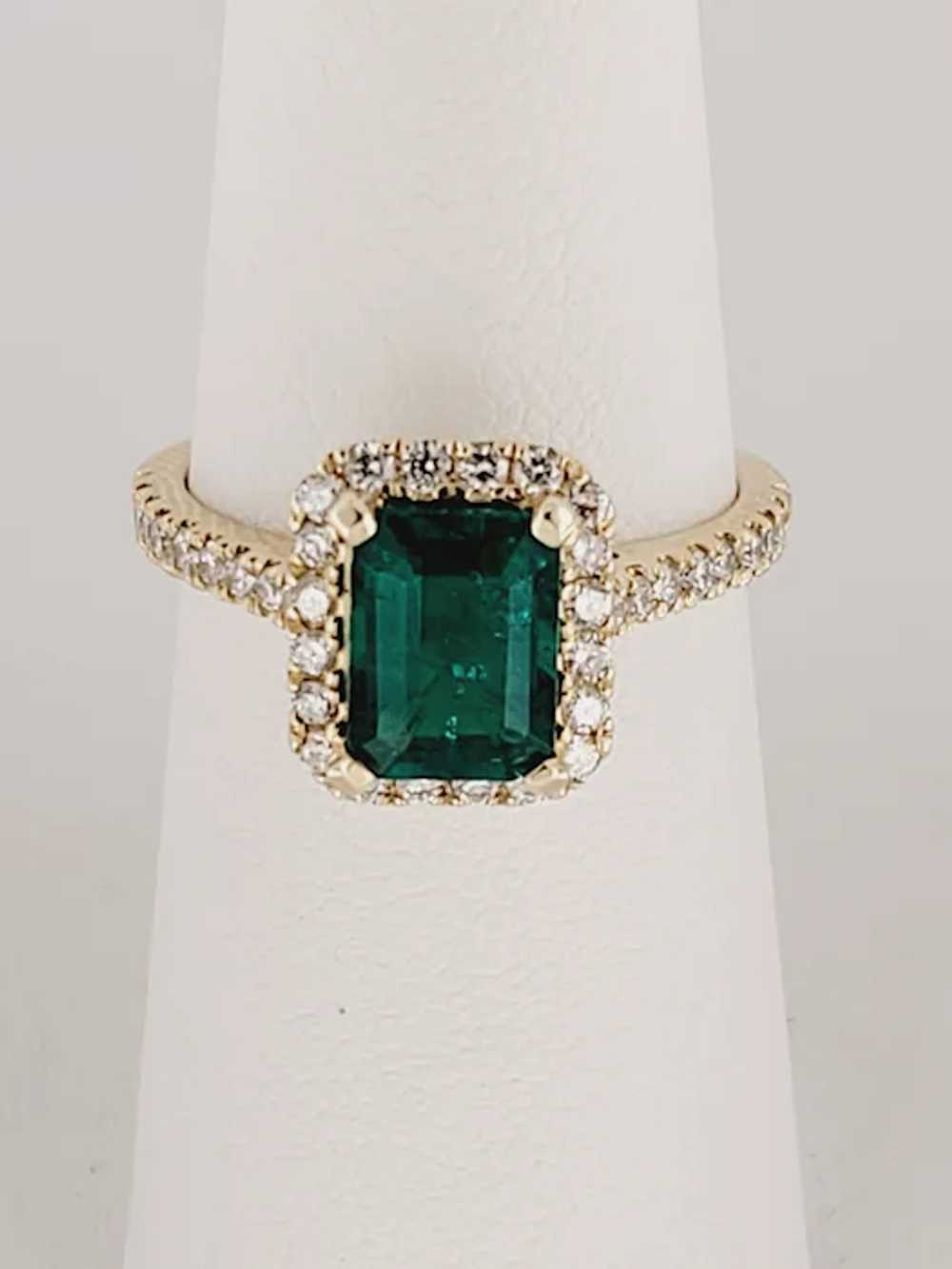 Emerald Cut Emerald Ring with White Diamond and 1… - image 2