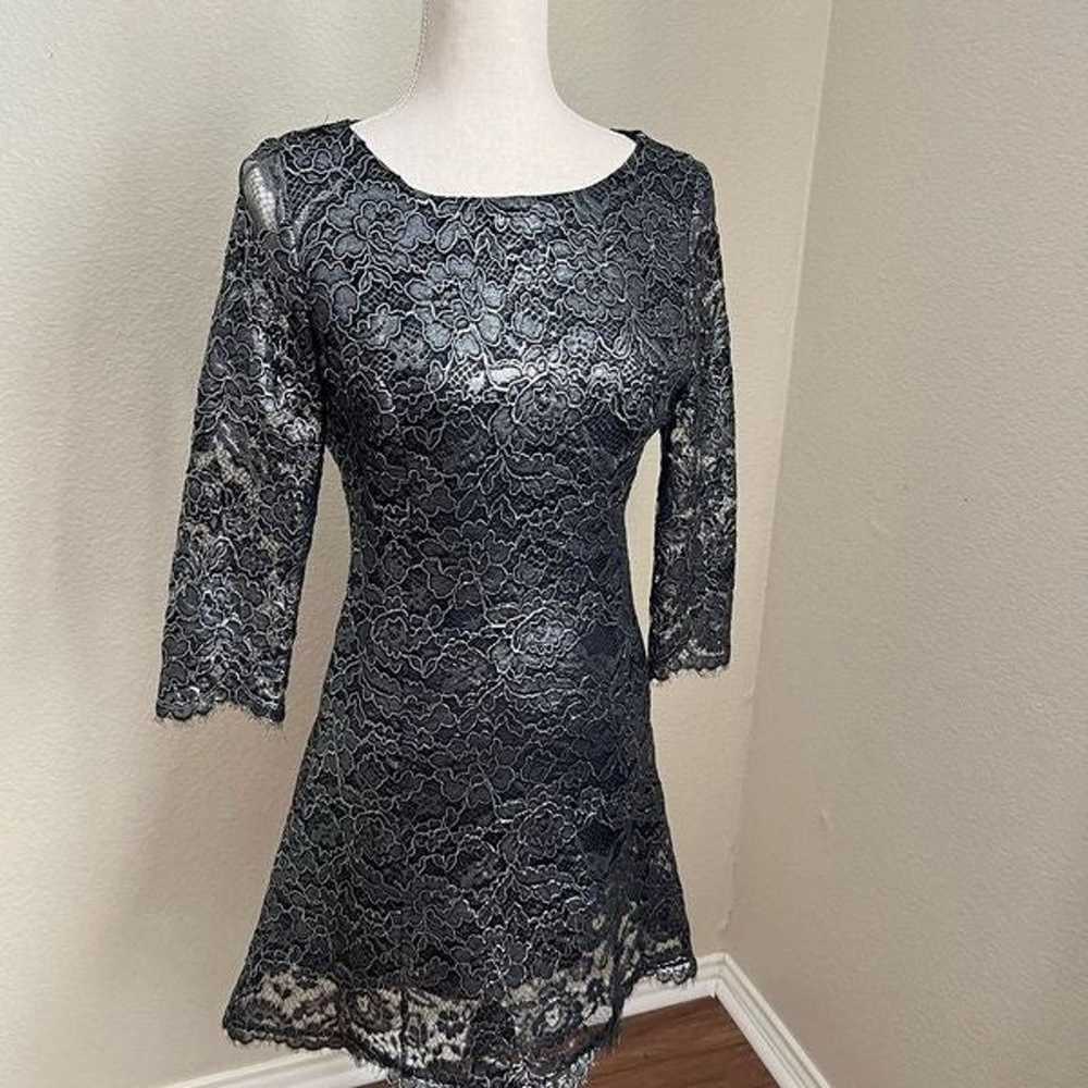 Shoshanna Black and Metallic Lace Sheath Dress Si… - image 3
