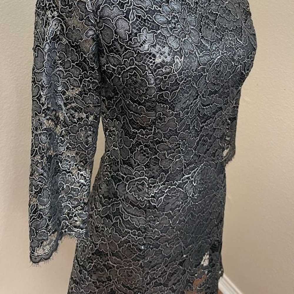 Shoshanna Black and Metallic Lace Sheath Dress Si… - image 8