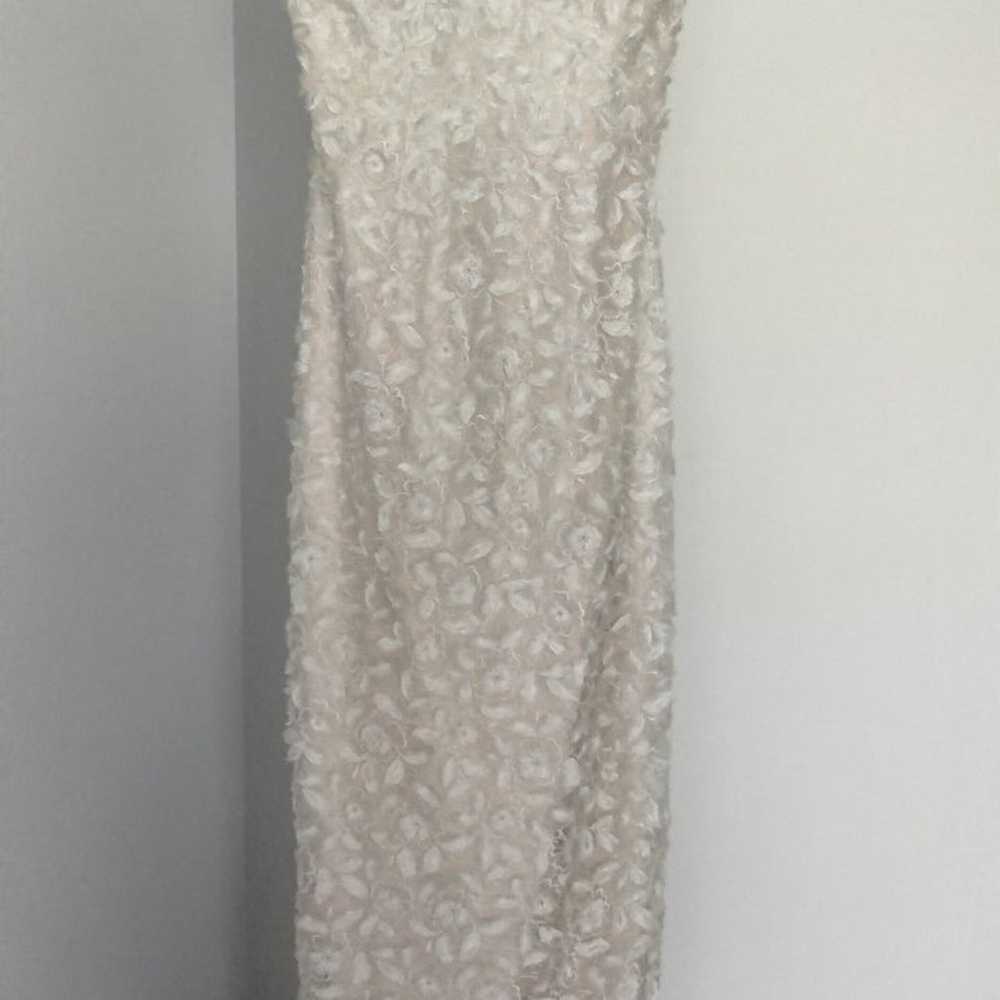 Wedding gown - image 3