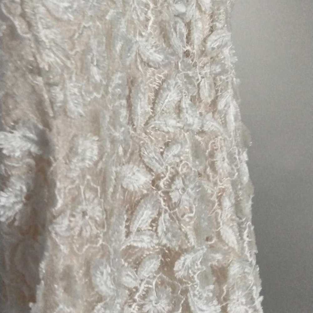 Wedding gown - image 6