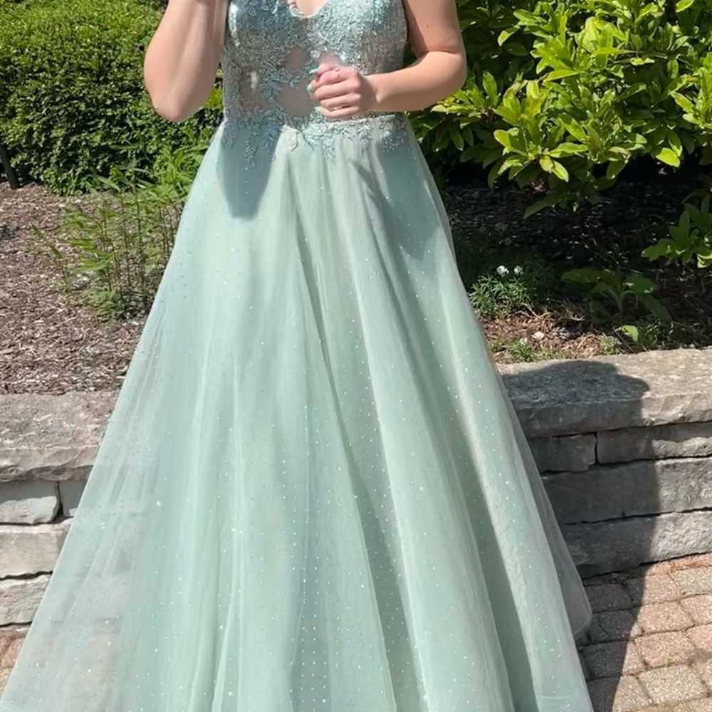 Prom dress seafoam green princess - image 1