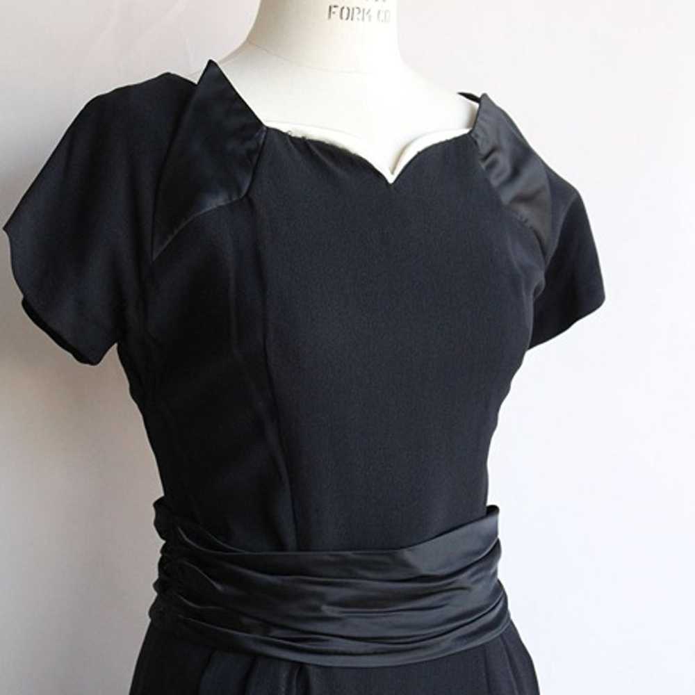 Vintage 1950s Dress / Black Rayon Dress With Cumm… - image 4