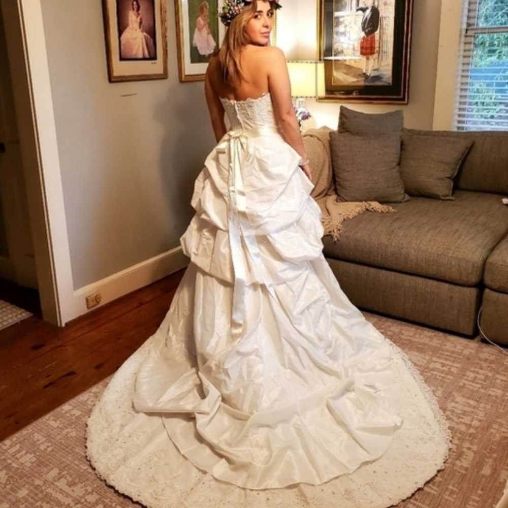 Oleg  Cassini Beautiful Ivory Wedding Dress Size … - image 2