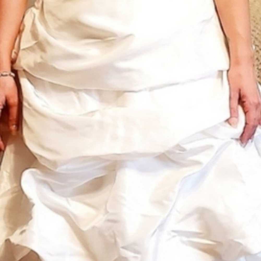 Oleg  Cassini Beautiful Ivory Wedding Dress Size … - image 5
