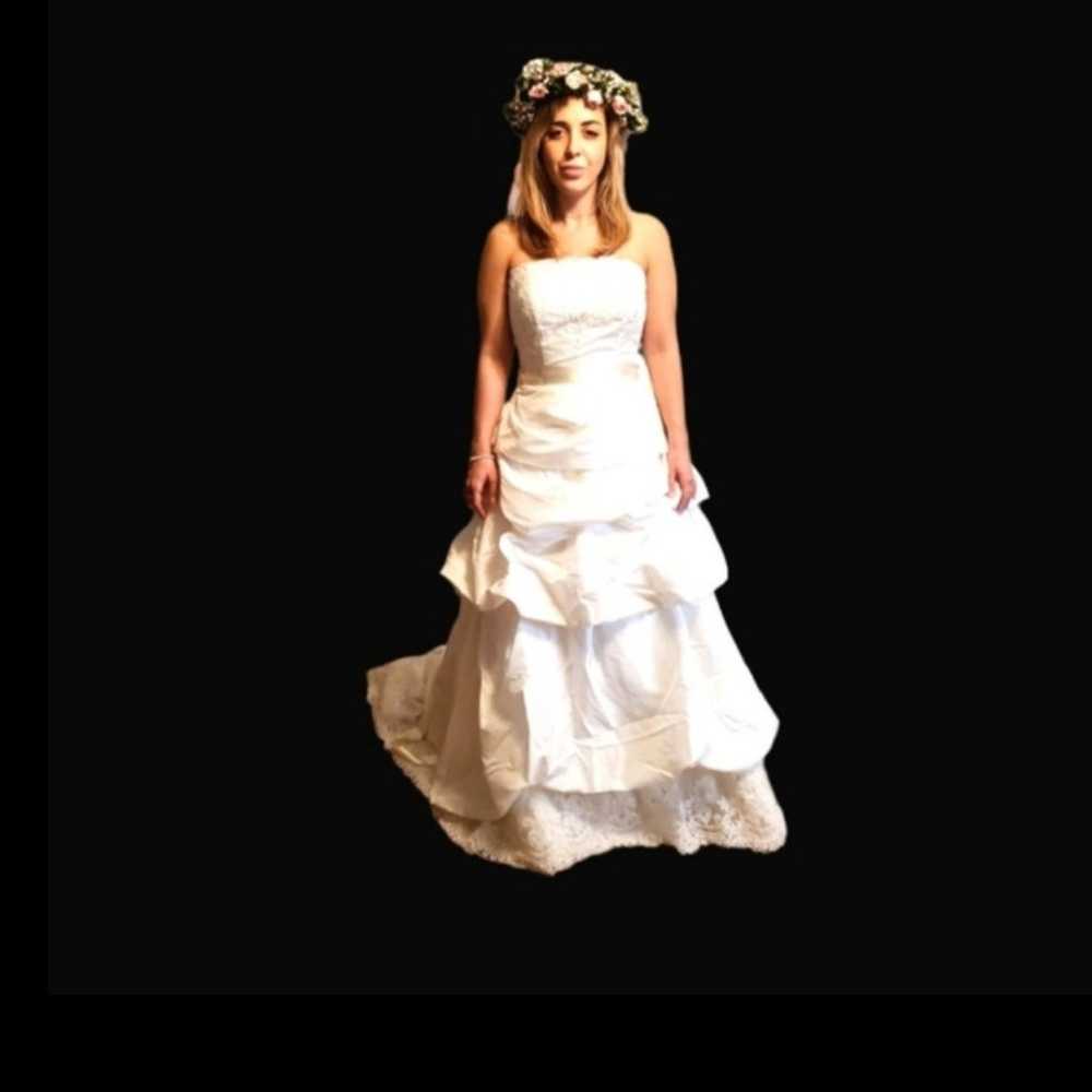 Oleg  Cassini Beautiful Ivory Wedding Dress Size … - image 7