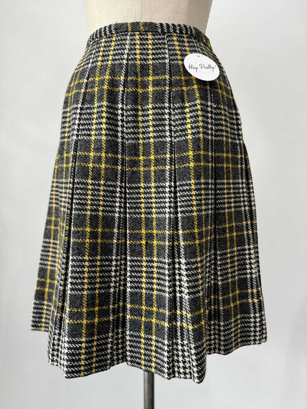 Vintage plaid skirt - image 1
