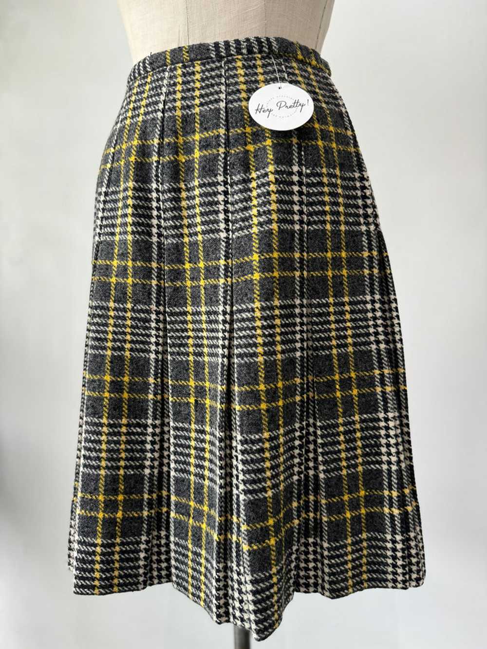 Vintage plaid skirt - image 4