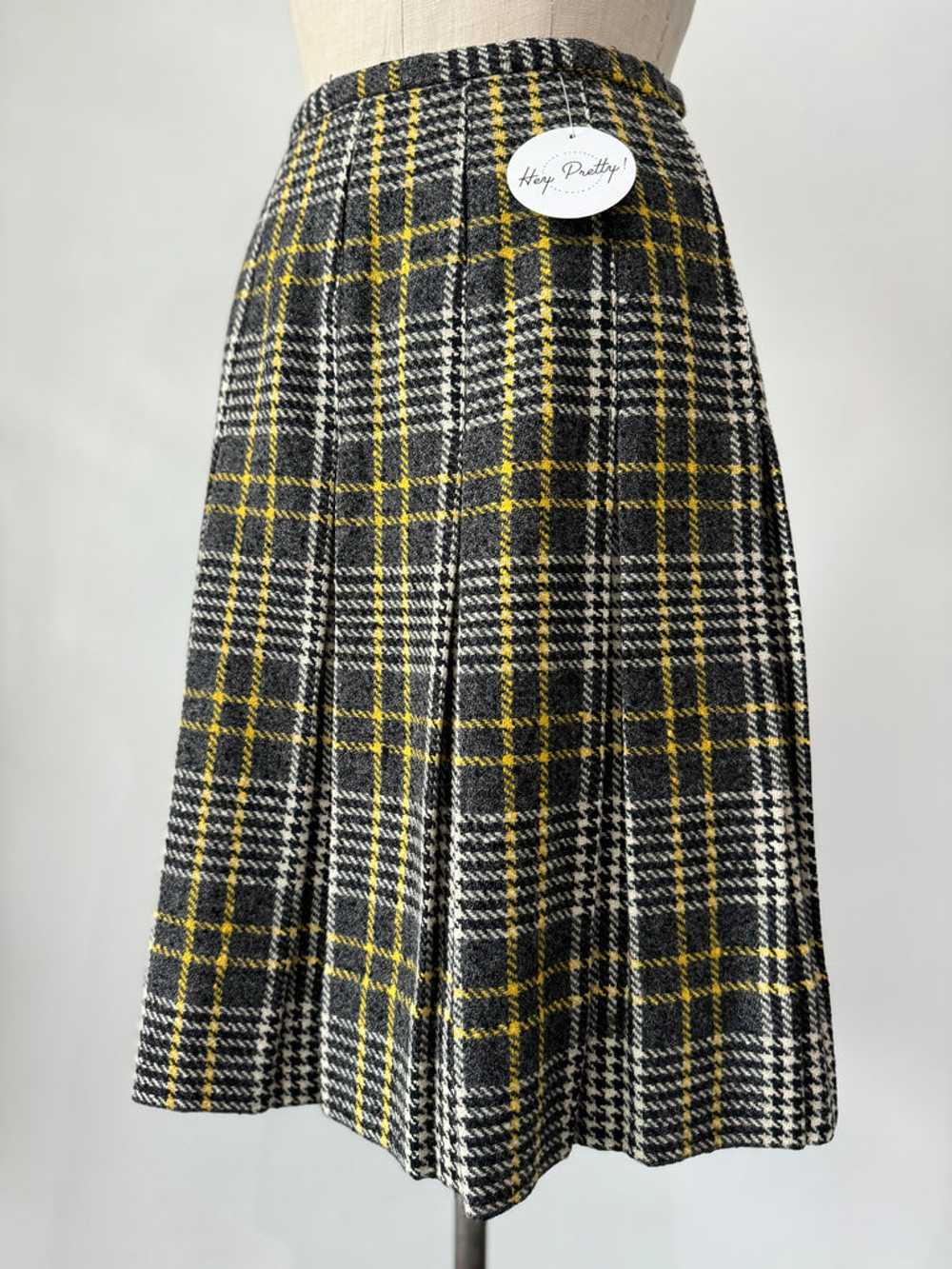 Vintage plaid skirt - image 7