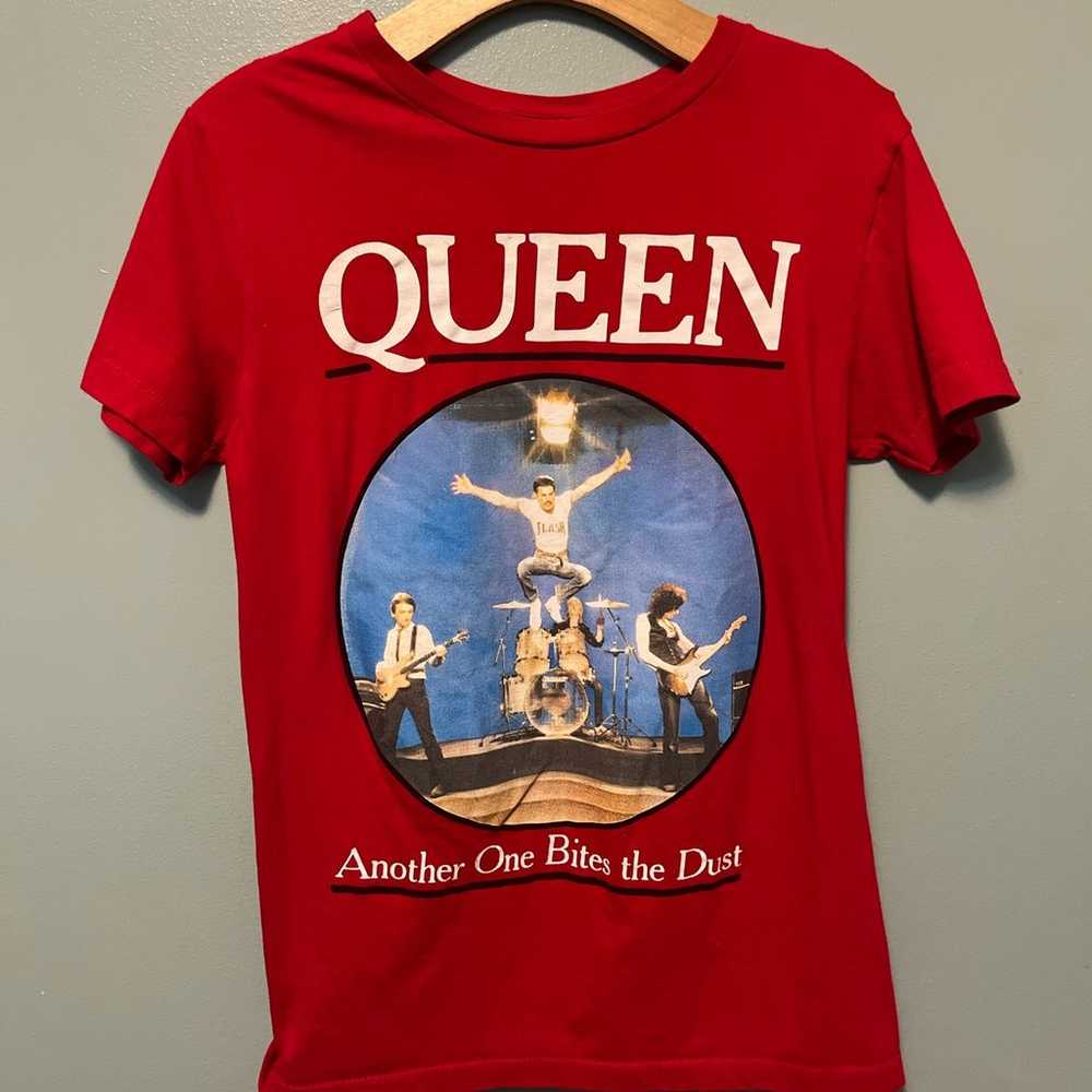 Queen Merch Graphic Tshirt - image 1