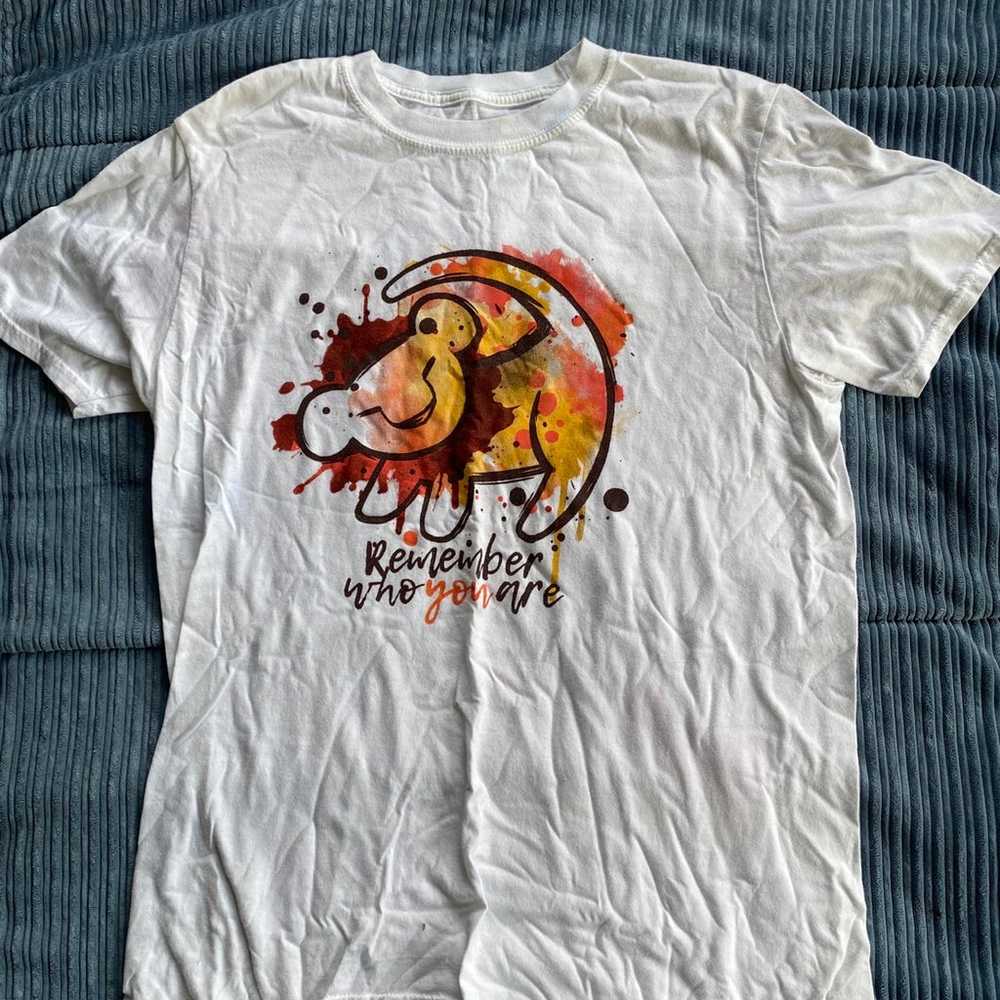 Lion King T shirt S Remember Who You Are - image 1