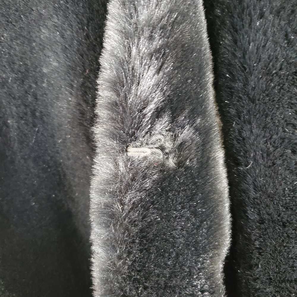 TRF Outerwear Women's Faux Fur Jacket SZ XL - image 2
