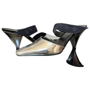 Neous Leather heels