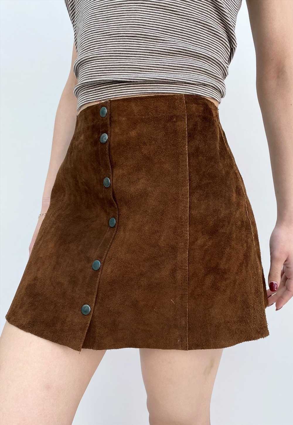 70's Vintage Ladies Brown Suede Popper Mini Skirt - image 2