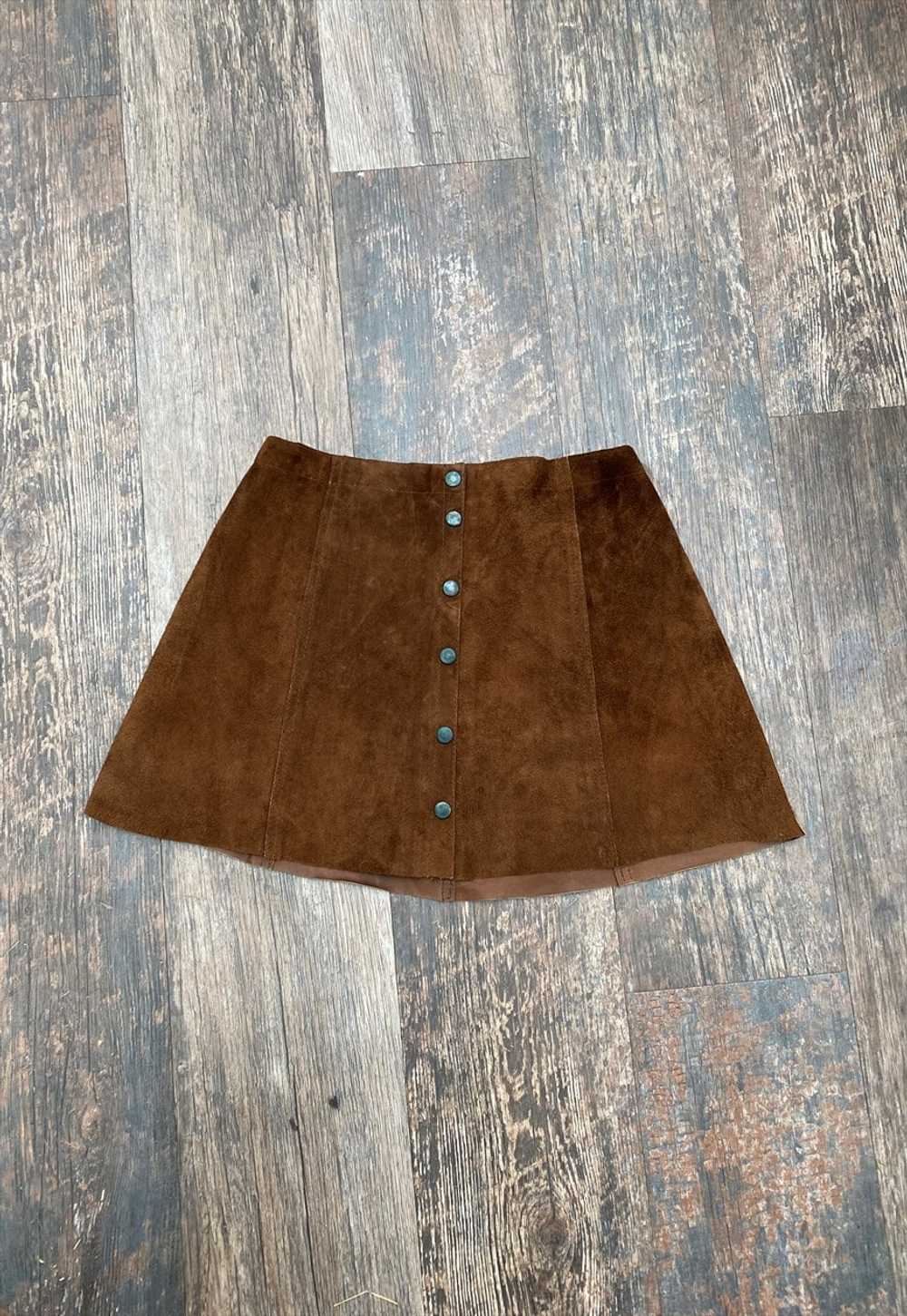 70's Vintage Ladies Brown Suede Popper Mini Skirt - image 4