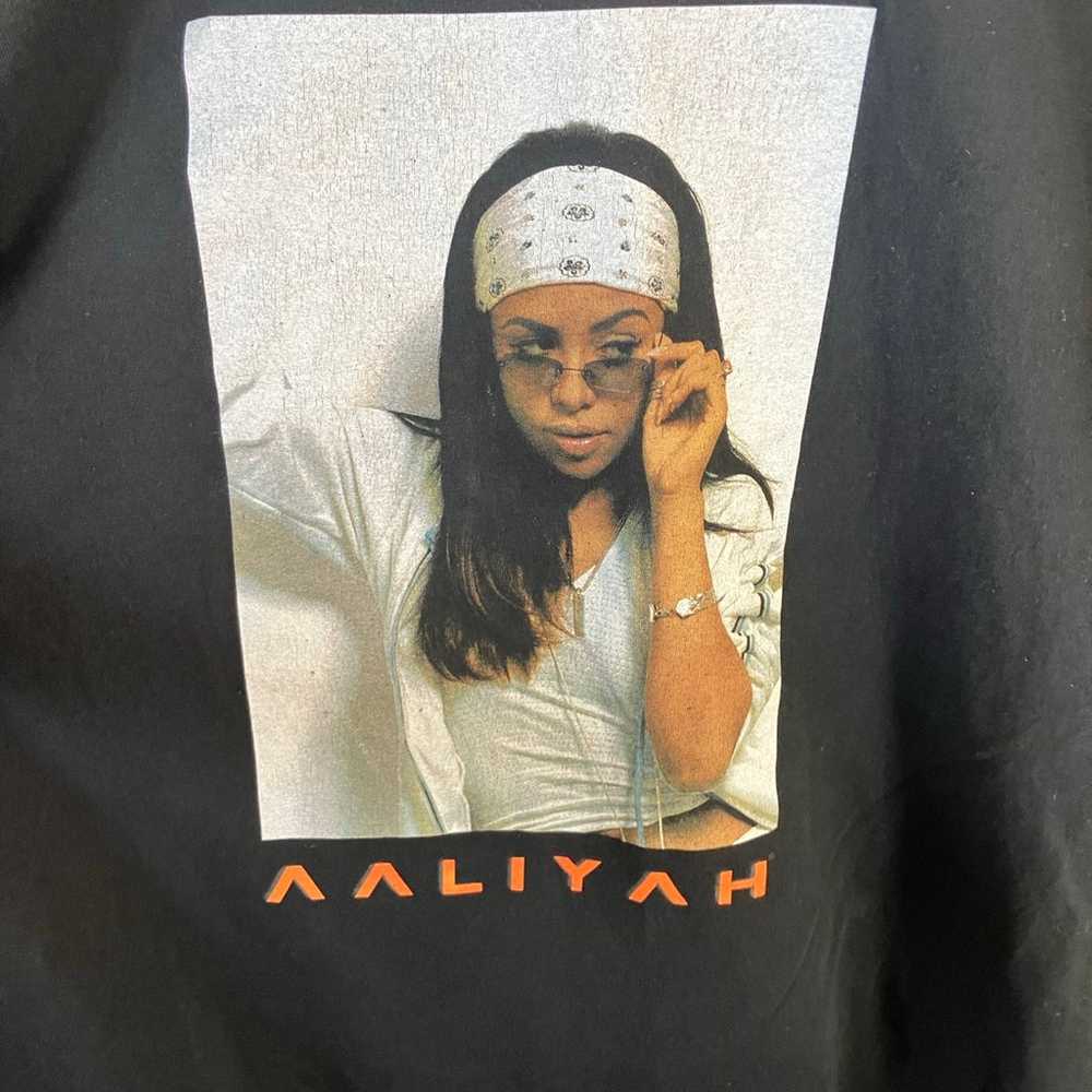 Aaliyah 2X short sleeve tee - image 2