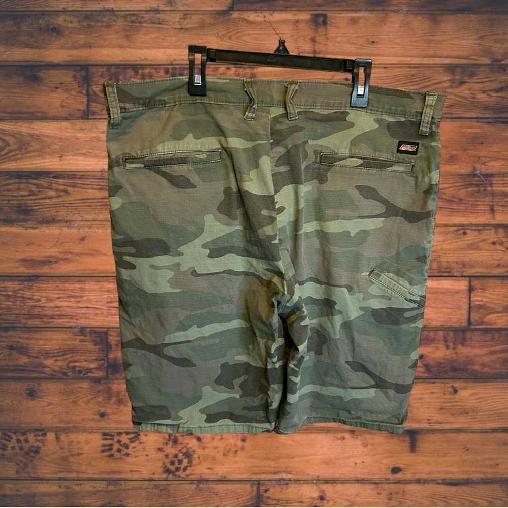 Dickies Size 38 Dickies Camouflage Cargo Shorts - image 2