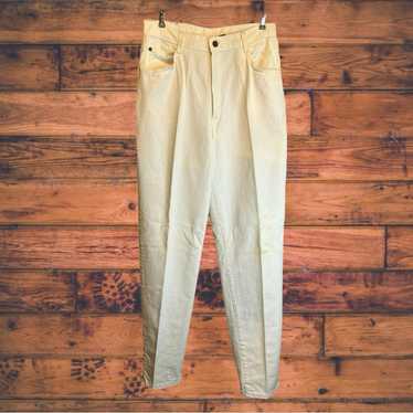 Hunt Club Vintage Hunt Club White High Waisted Mom