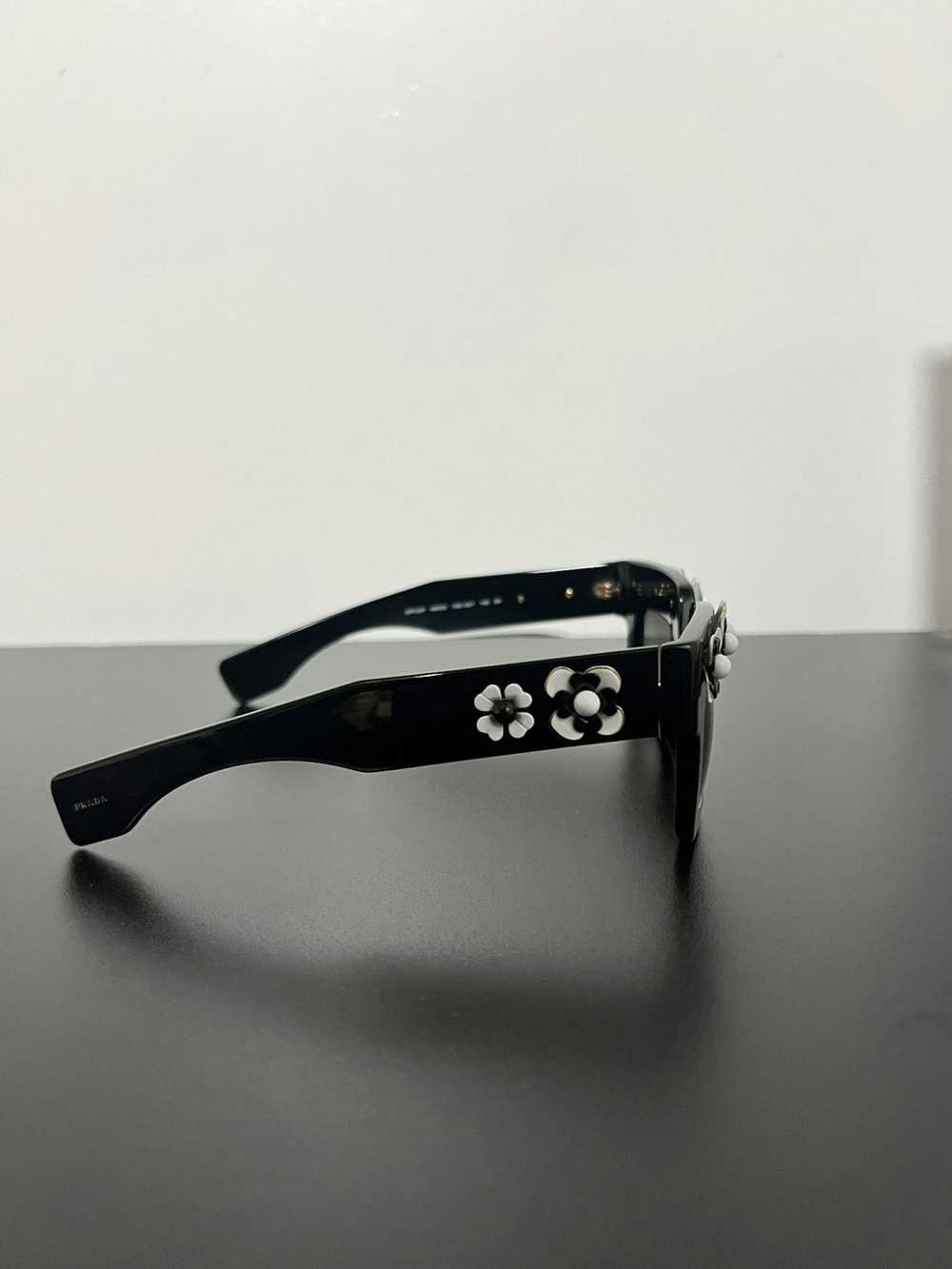 Prada Prada Flower Square sunglasses* - image 4