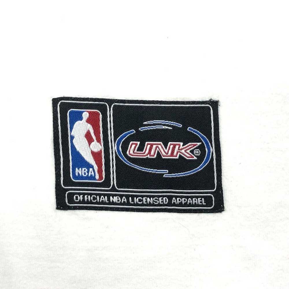 Y2K NBA UNK Paint Streaks Team Logo Tee T Shirt S… - image 2