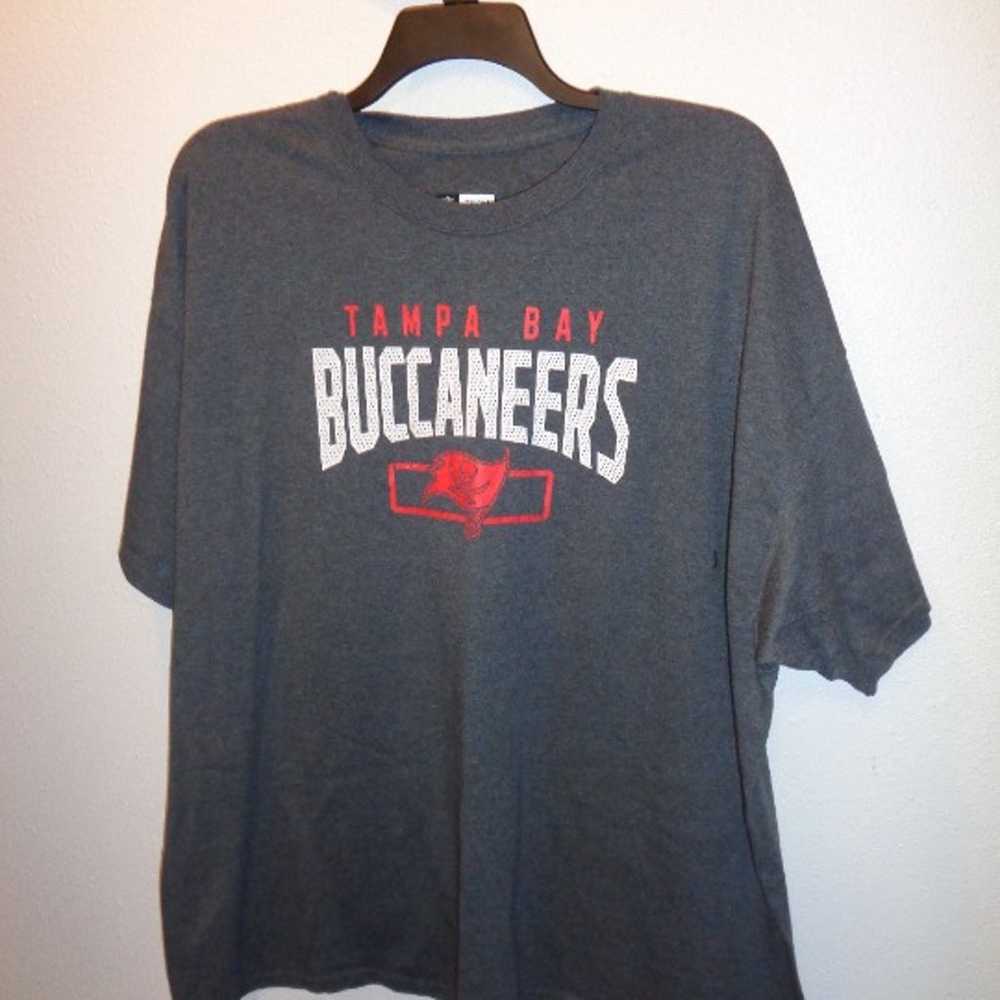 NFL Team Apparel Tampa Bay Buccaneers T-Shirt Siz… - image 1