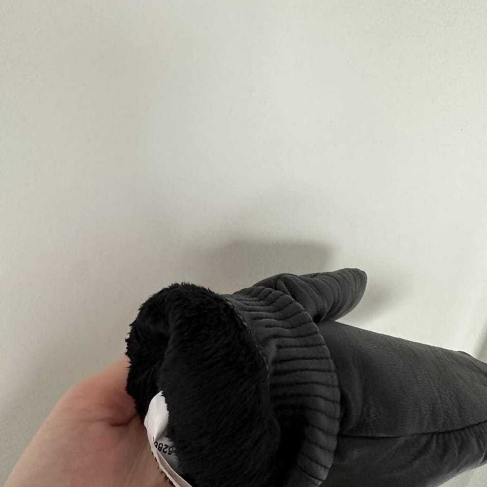 Canada Goose Leather mittens - image 10