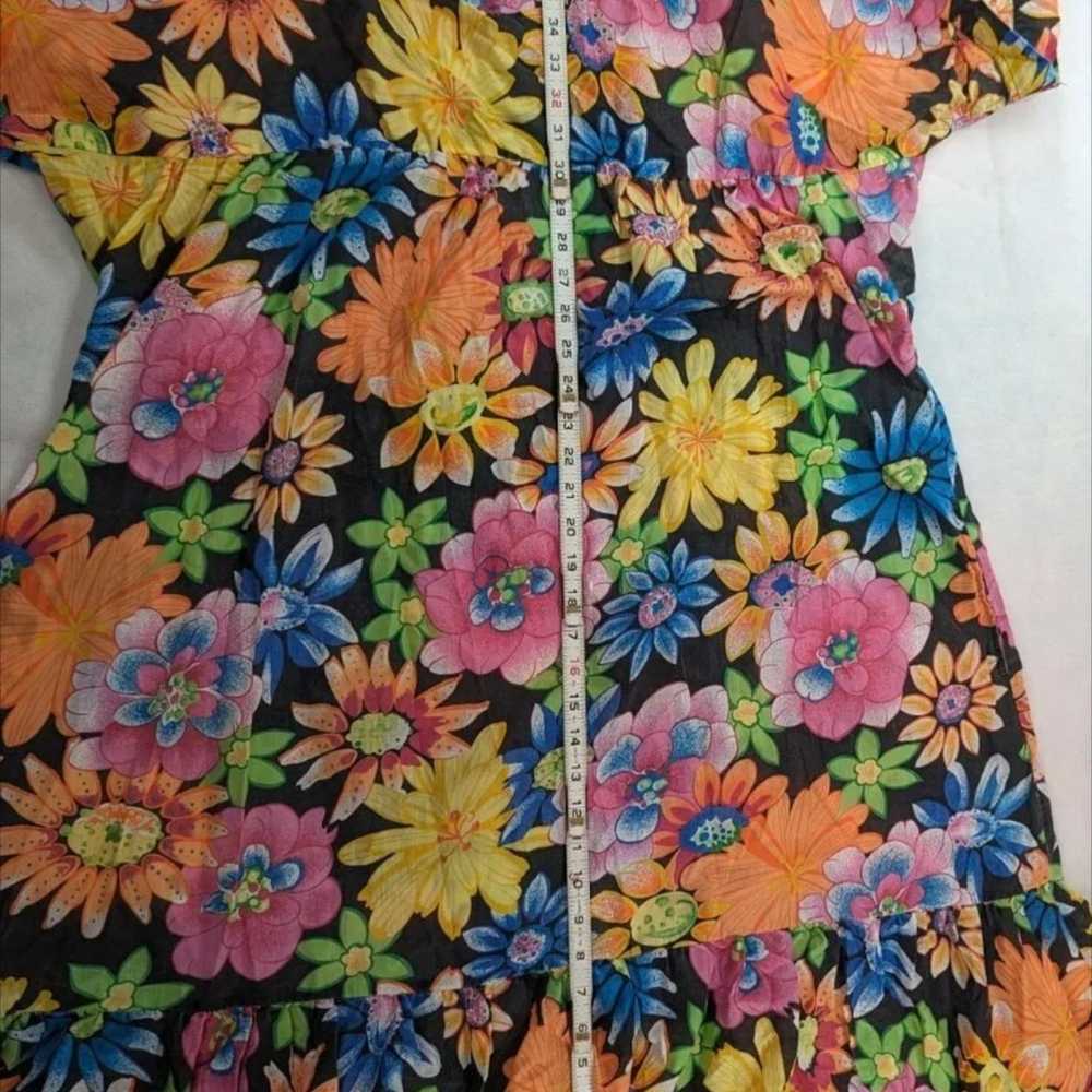 Women's Vintage CW Classics Bright Floral Ruffle … - image 5