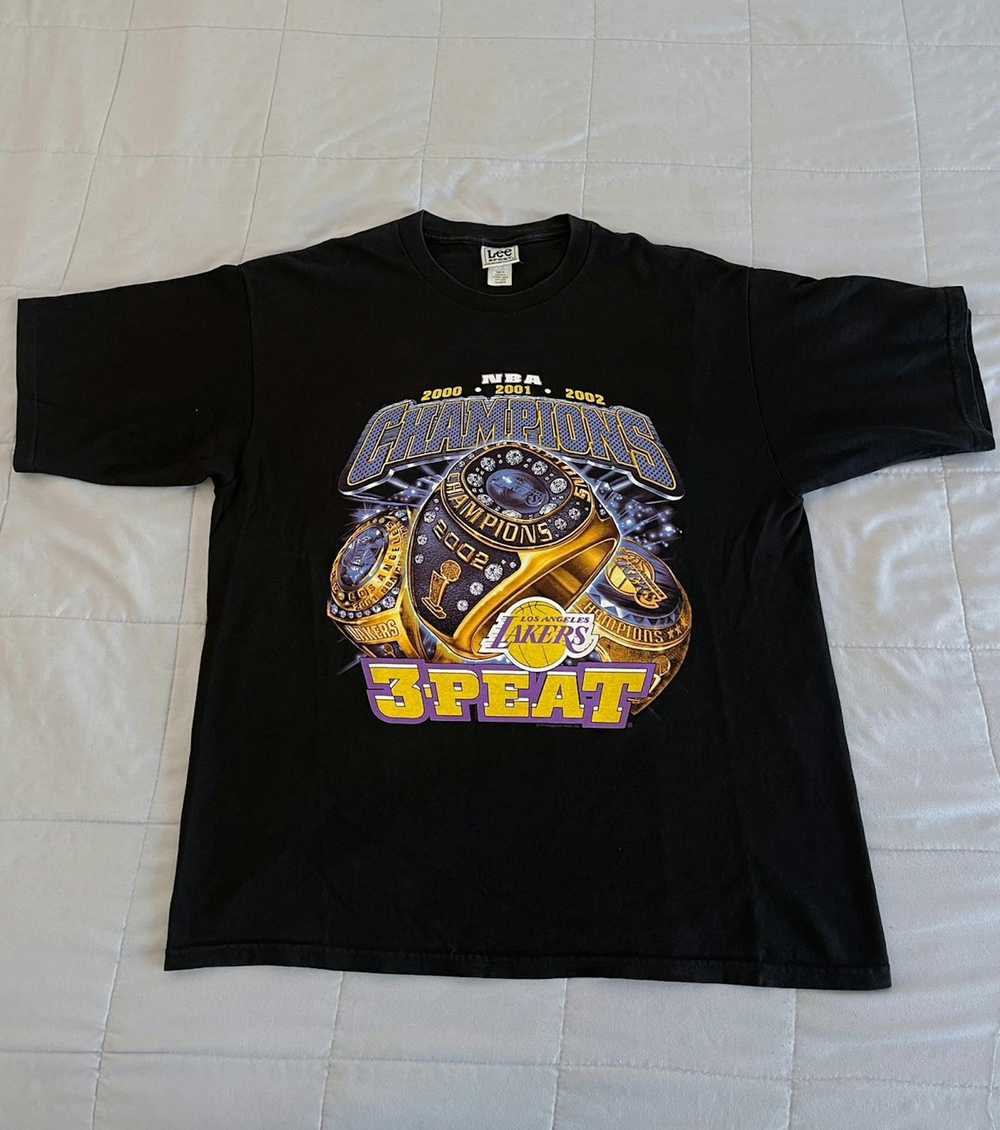 L.A. Lakers 2002 Lakers 3 peat Championship t shi… - image 1