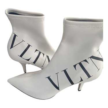 Valentino Garavani Vltn leather heels