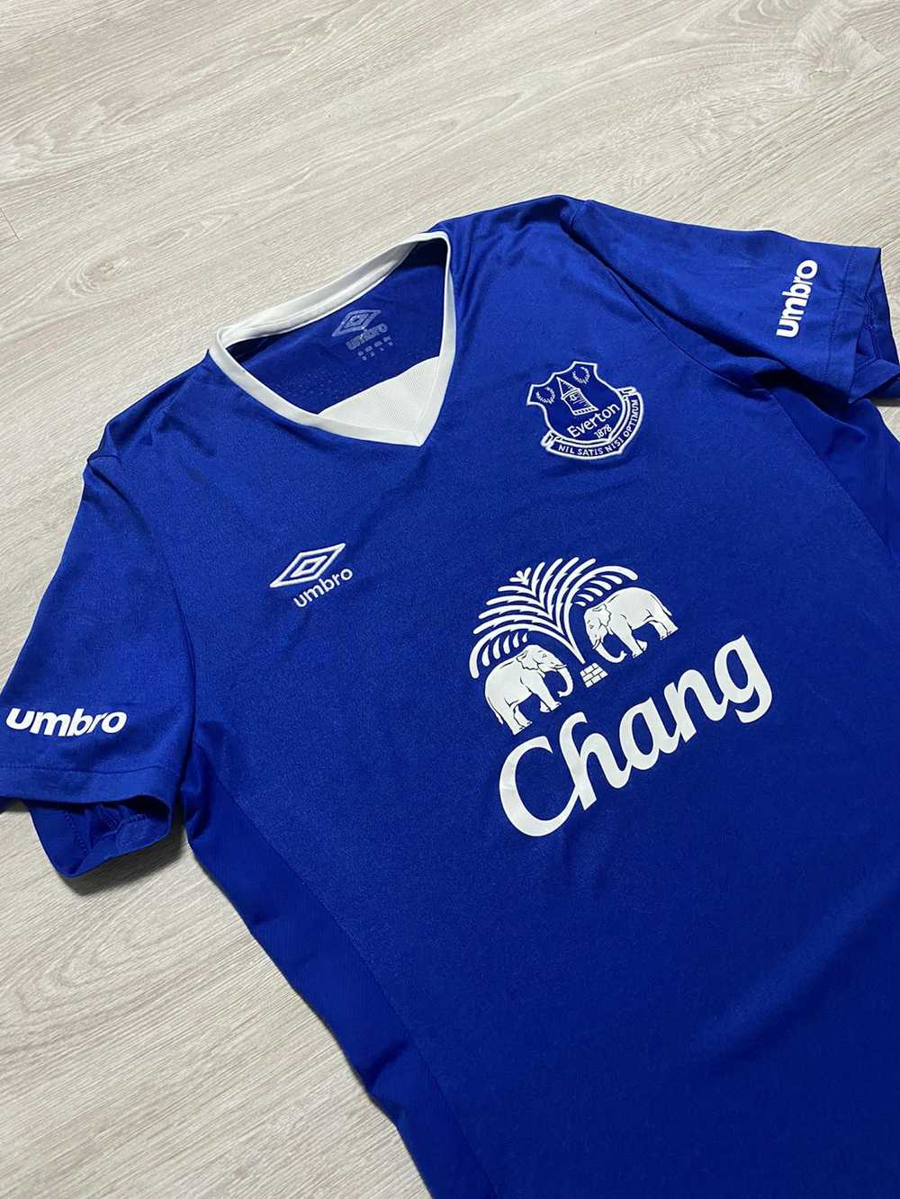 Soccer Jersey × Umbro Umbro soccer jersey Everton… - image 1