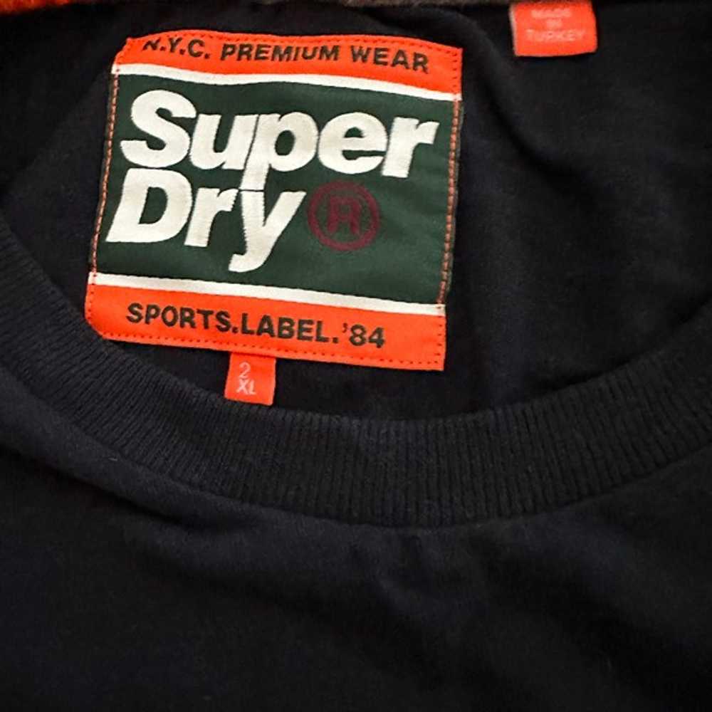NEW Men's Superdry Tee Shirt SZ 2XL BUT MORE A SZ… - image 2
