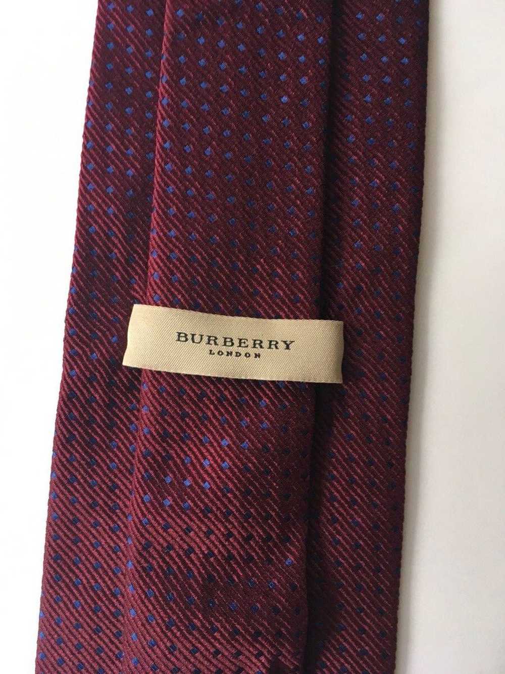 Burberry Burberry Italian made silk tie - image 4