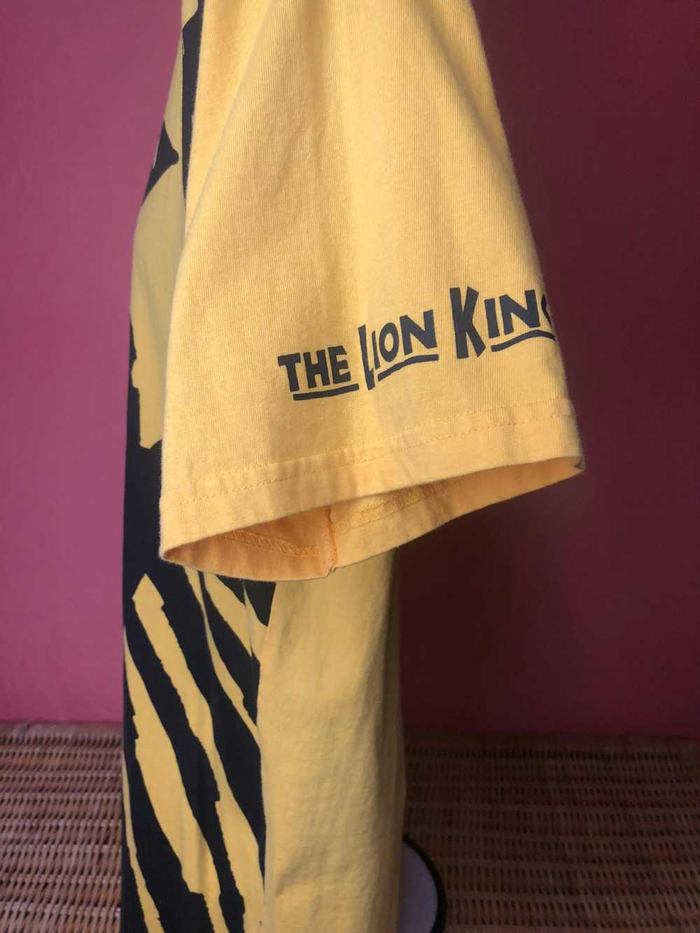 Disney Vintage 1997 Disney’s Lion King Tshirt- Fr… - image 2