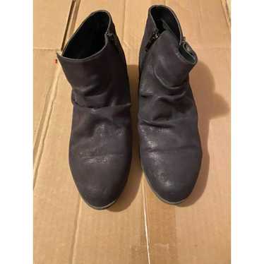 Other womens boots - image 1