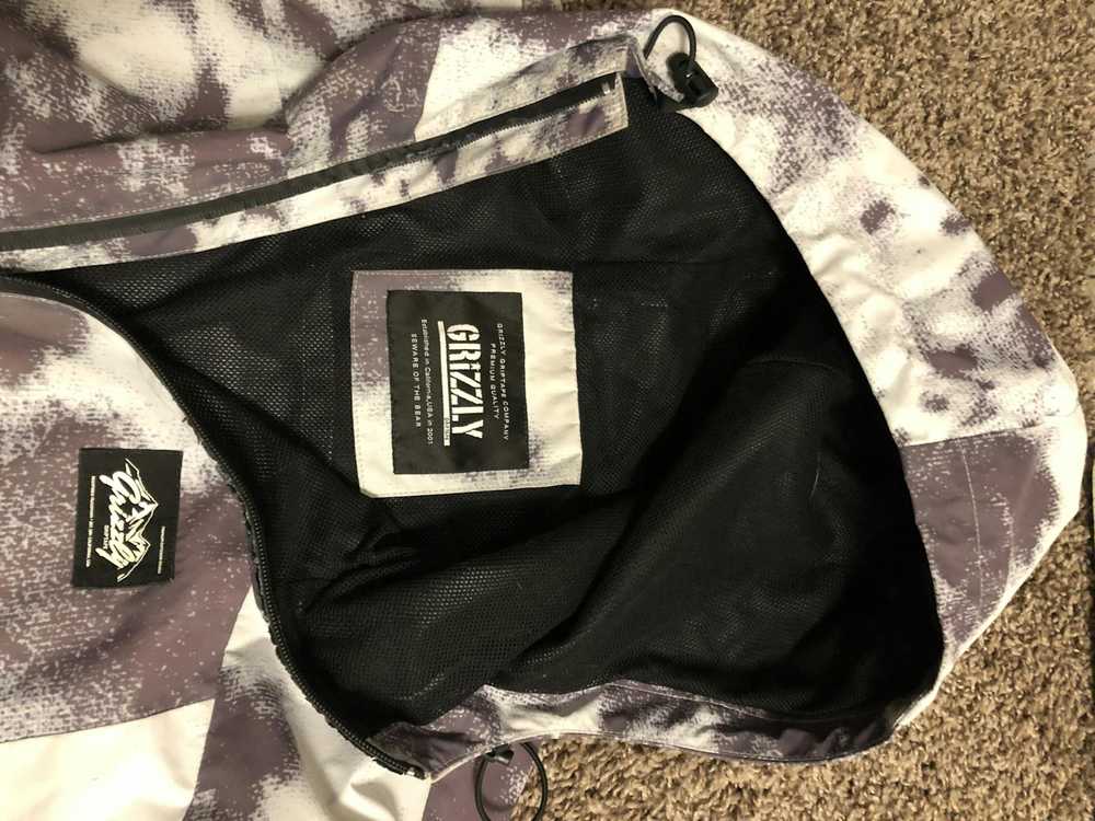Grizzly Griptape Snowboarding jacket - image 2