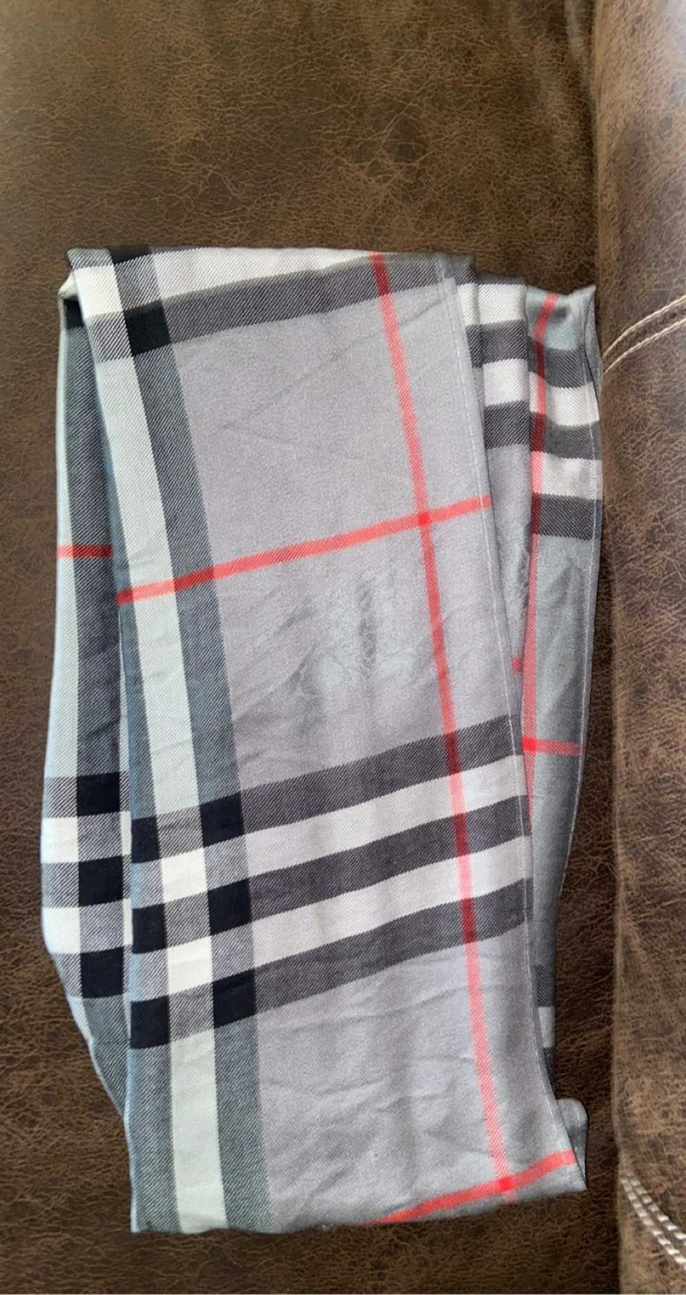 Burberry The Classic Check Cashmere Scarf - image 2