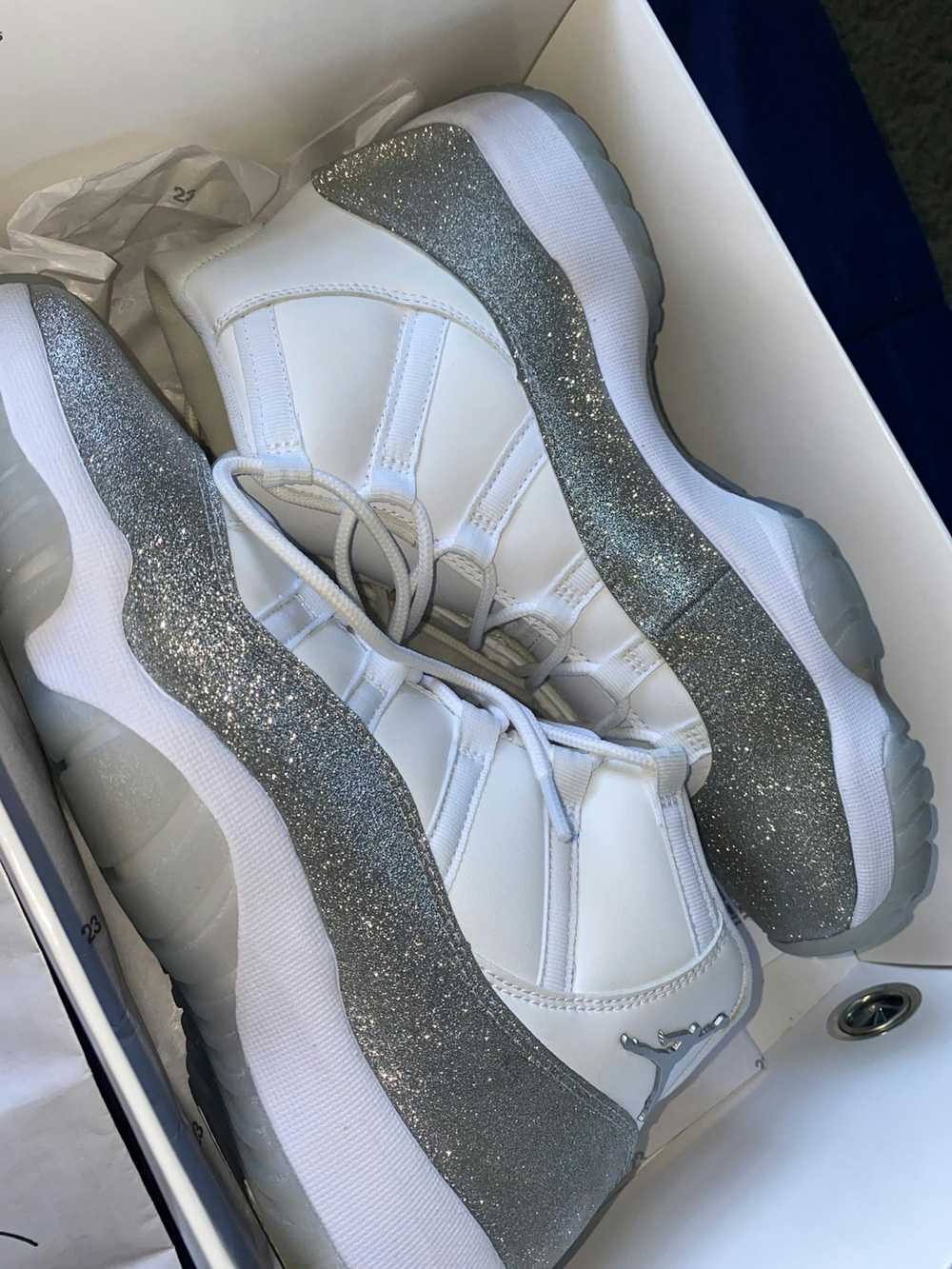 Jordan Brand AIr Jordan 11 Retro WMNS Vast Grey 2… - image 2