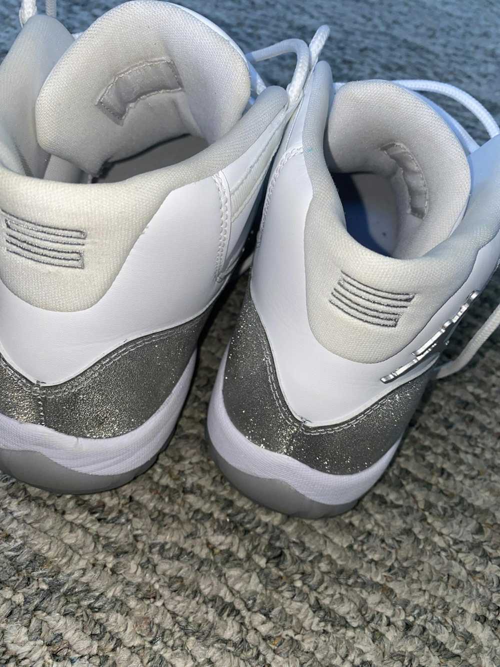 Jordan Brand AIr Jordan 11 Retro WMNS Vast Grey 2… - image 4