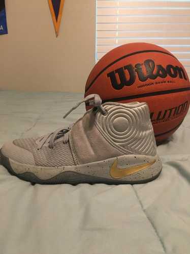 Nike kyrie 2 battle hot sale grey