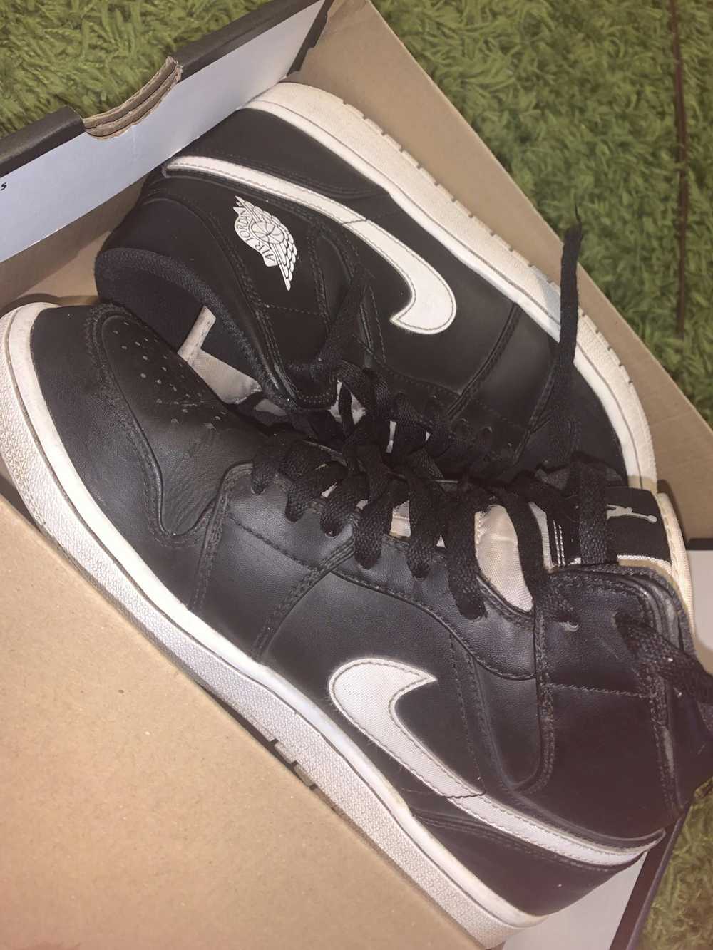 Jordan Brand × Nike Jordan 1 black and white mid … - image 2