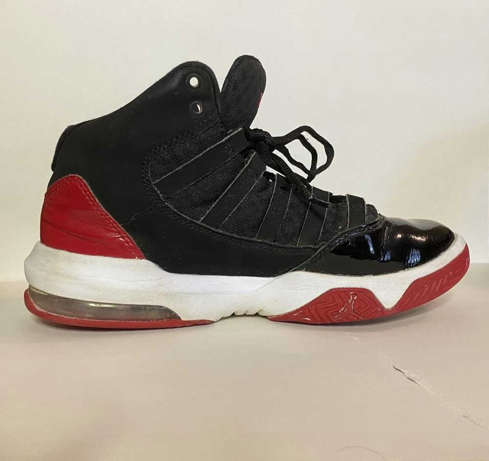 Jordan Brand Jordan Max Aura GS Black Gym Red - image 3