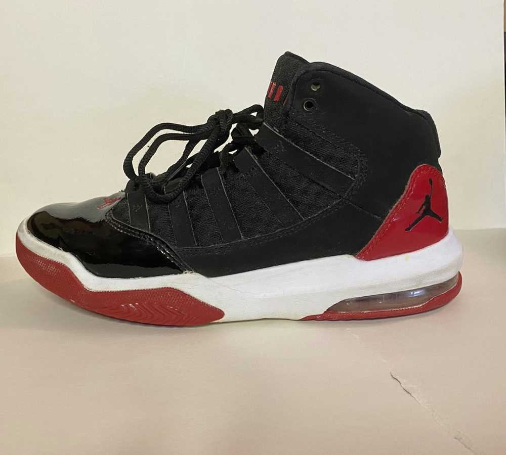 Jordan Brand Jordan Max Aura GS Black Gym Red - image 4