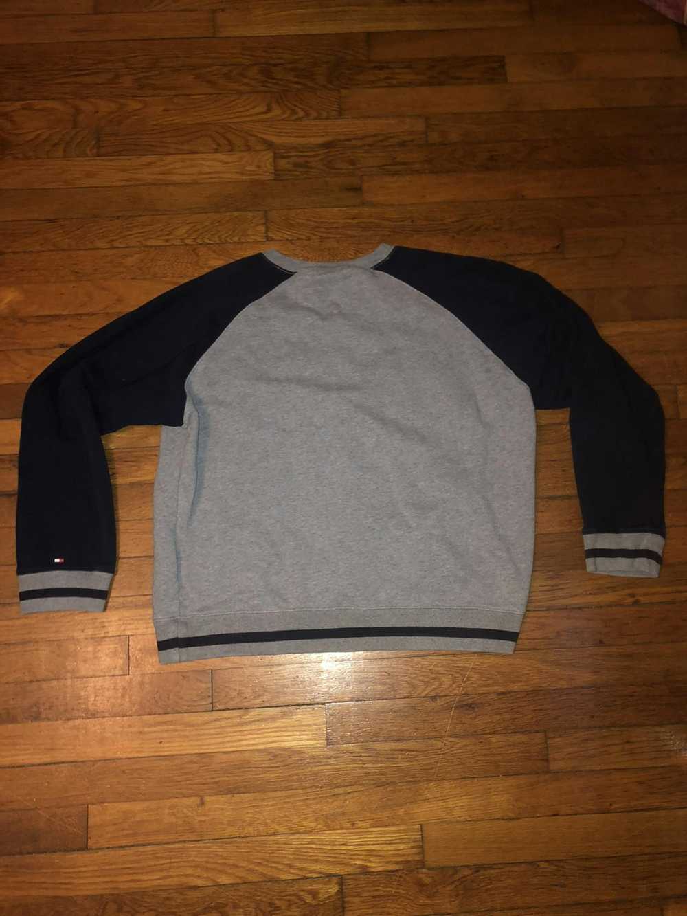 Tommy Hilfiger Tommy Hilfiger pull over sweater - image 3