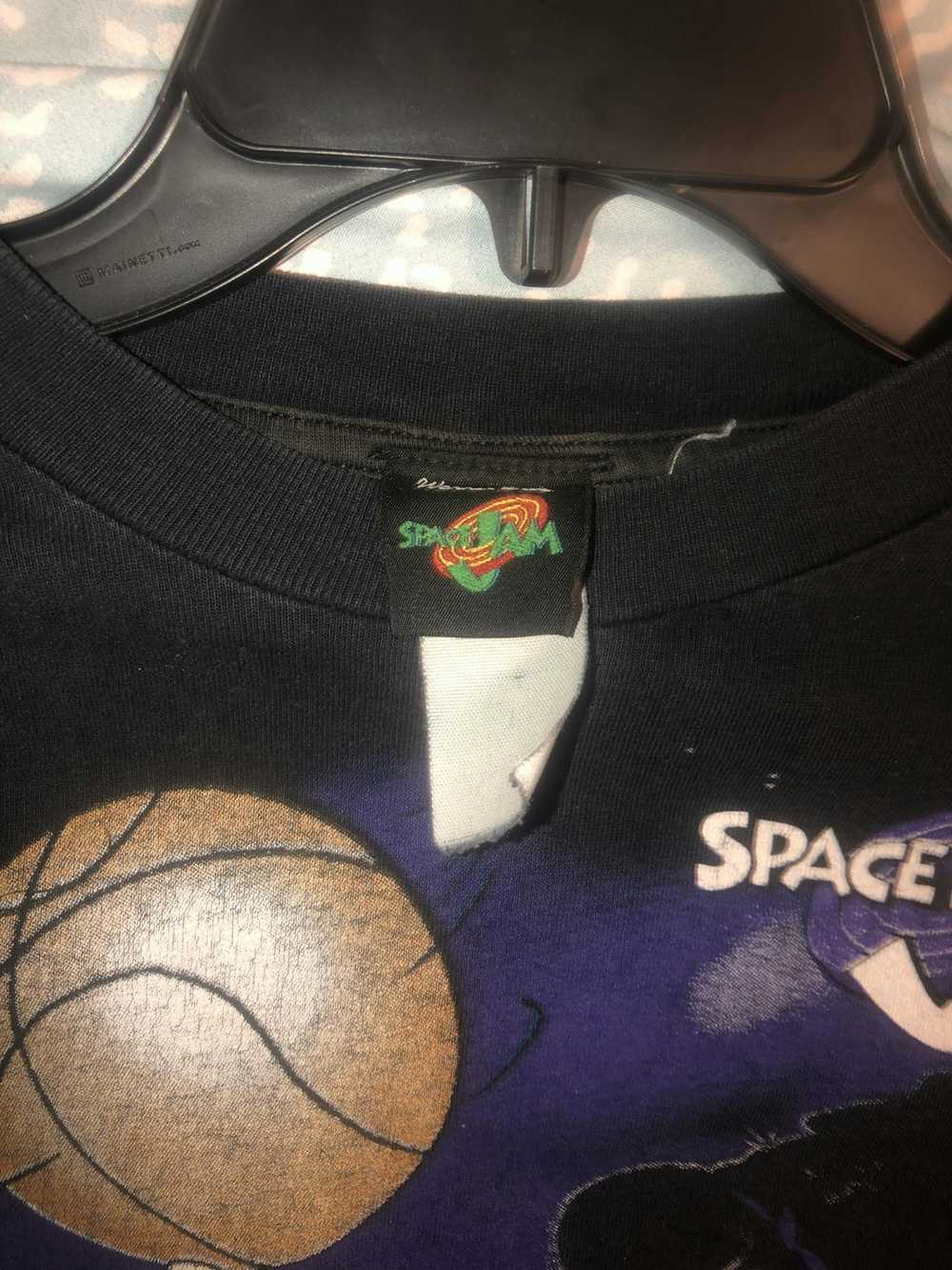 Vintage Vintage Daffy Duck Space jam shirt - image 3