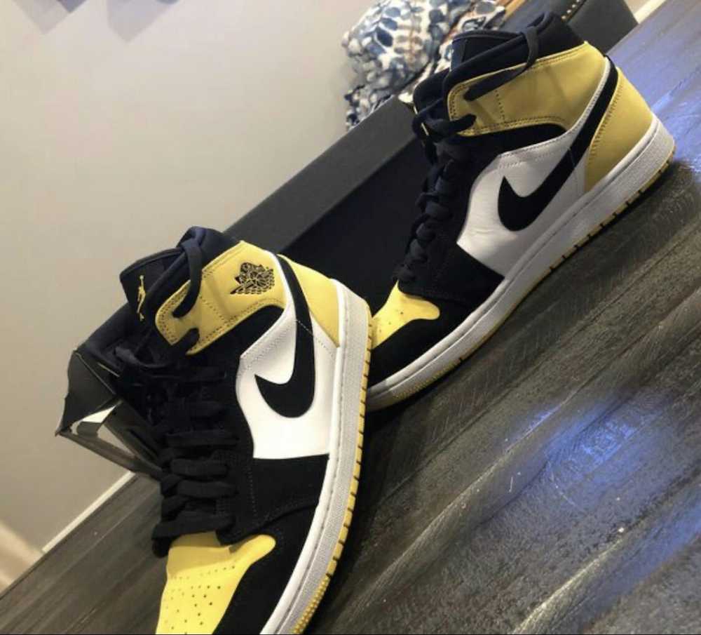 Jordan Brand Air Jordan 1 Mid SE Yellow Toe - image 3