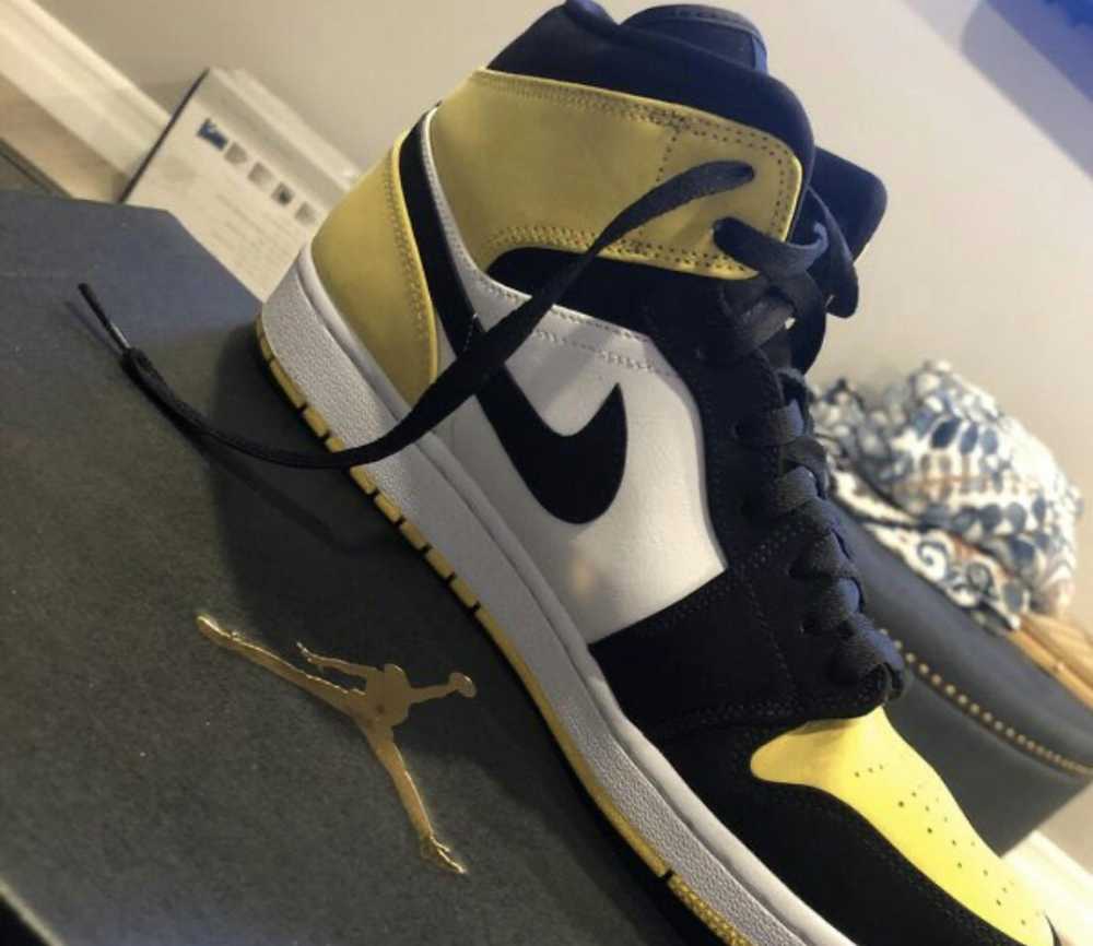 Jordan Brand Air Jordan 1 Mid SE Yellow Toe - image 4