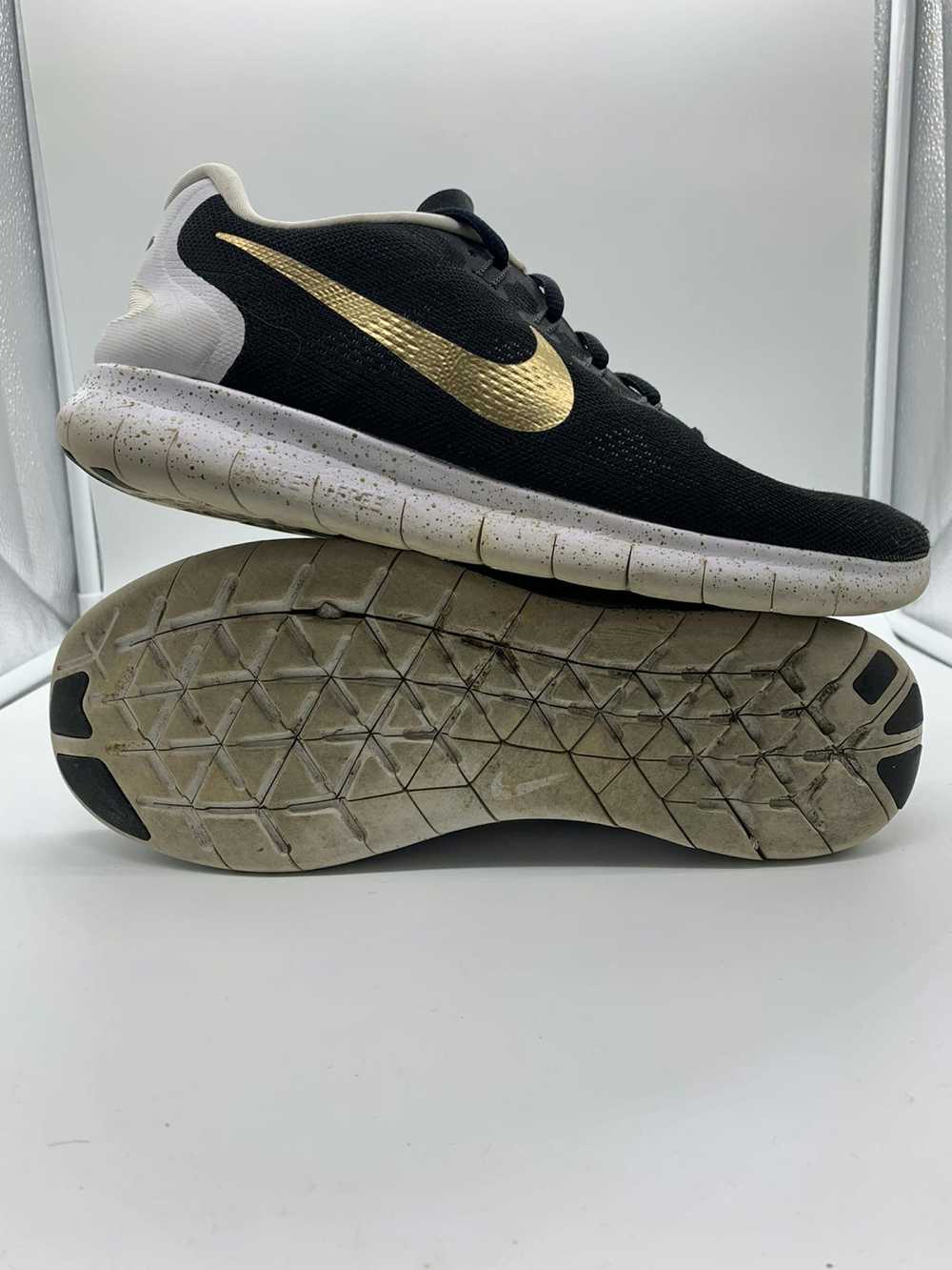 Nike Nike iD Free Run “Black Metallic Gold”. - image 5