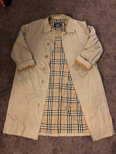 Burberry Burberrys Vintage Pre 99’ Trenchcoat